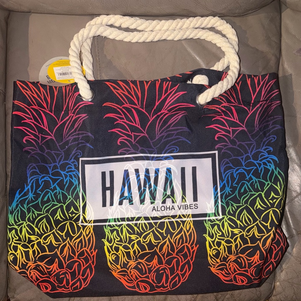 New With Tags Robin Ruth Hawaii Tote Bag with Rope Handles